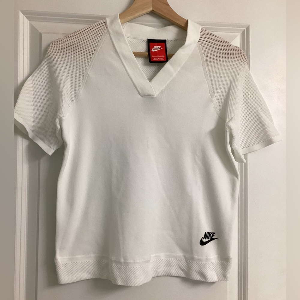 Nike V-Neck Top